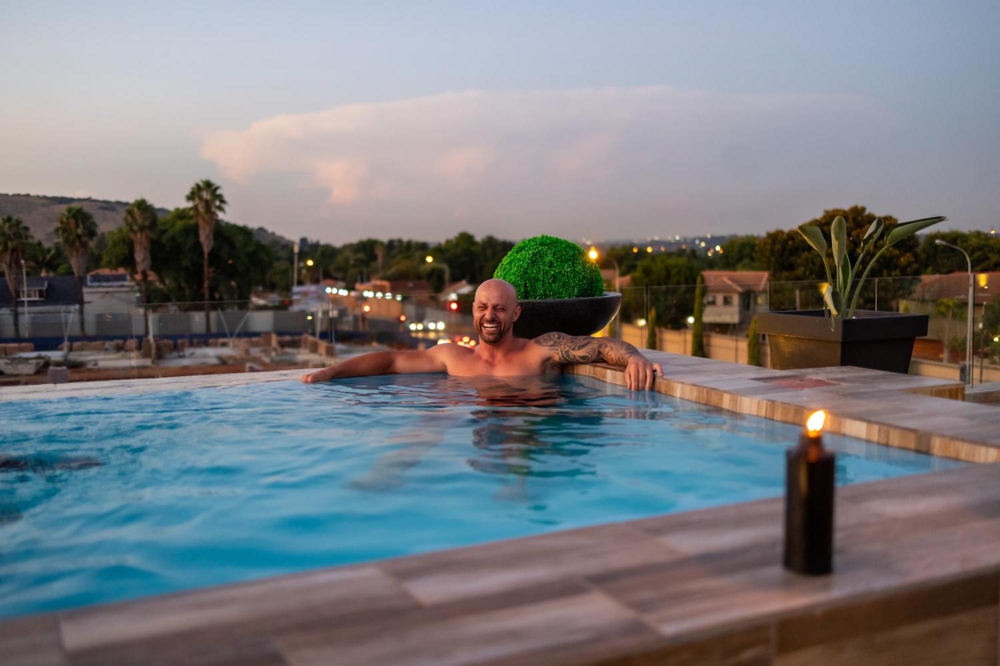 Bedfordview Hotel & Apartments Johannesburg Oda fotoğraf