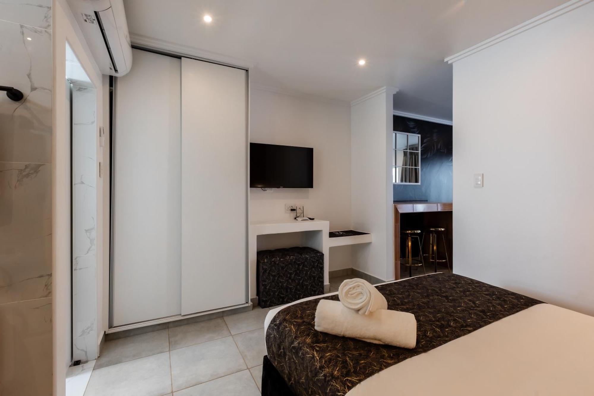 Bedfordview Hotel & Apartments Johannesburg Oda fotoğraf